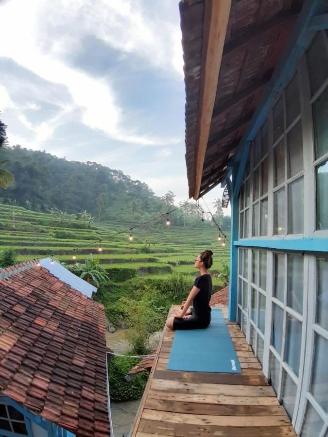 Kai Swargaloka Hotel บันดุง ภายนอก รูปภาพ