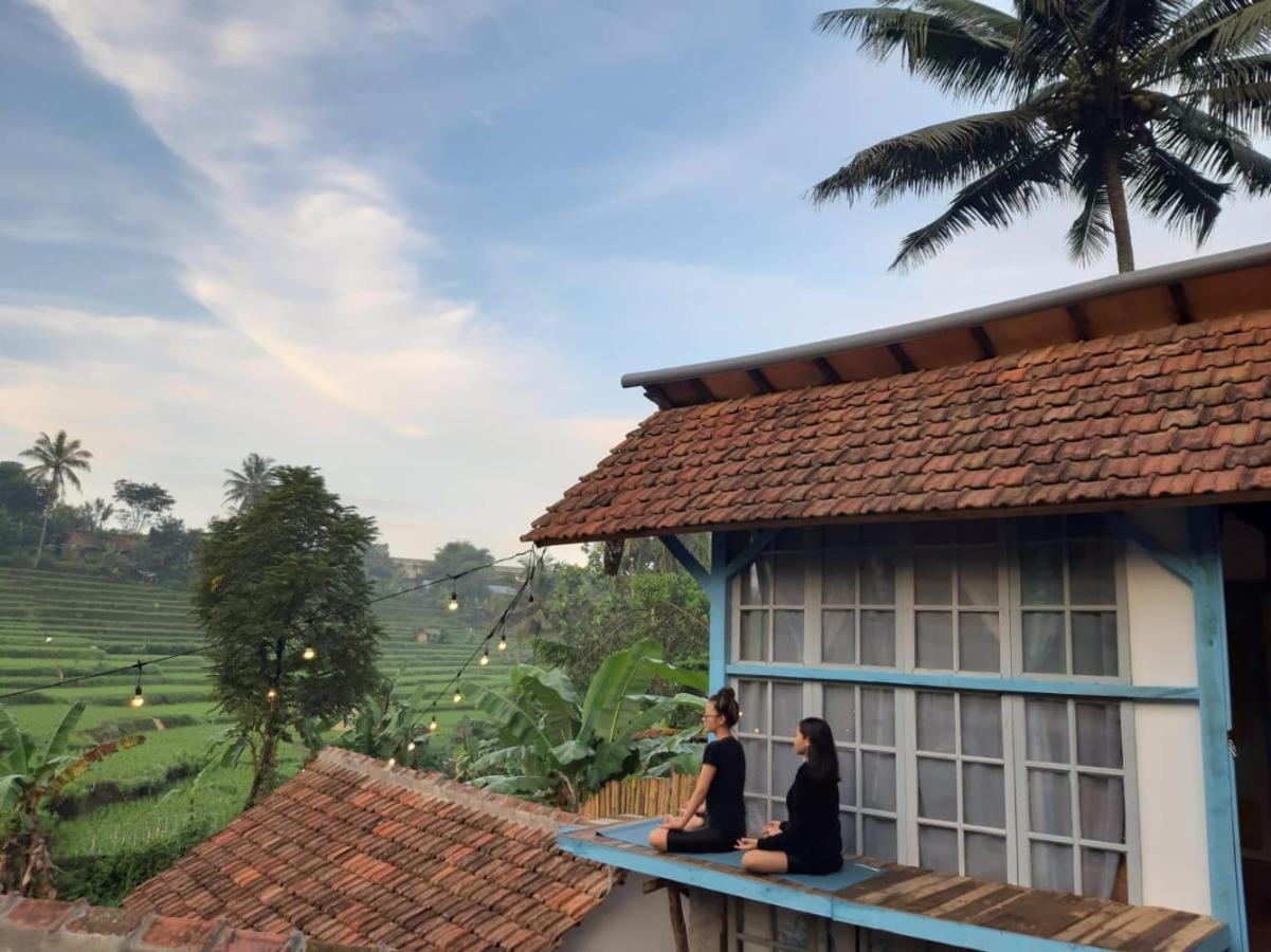 Kai Swargaloka Hotel บันดุง ภายนอก รูปภาพ